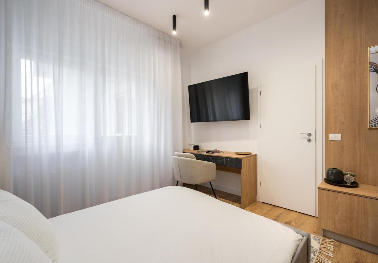 Crystal 3Bdr Apartment In Center Bukurešť Exteriér fotografie